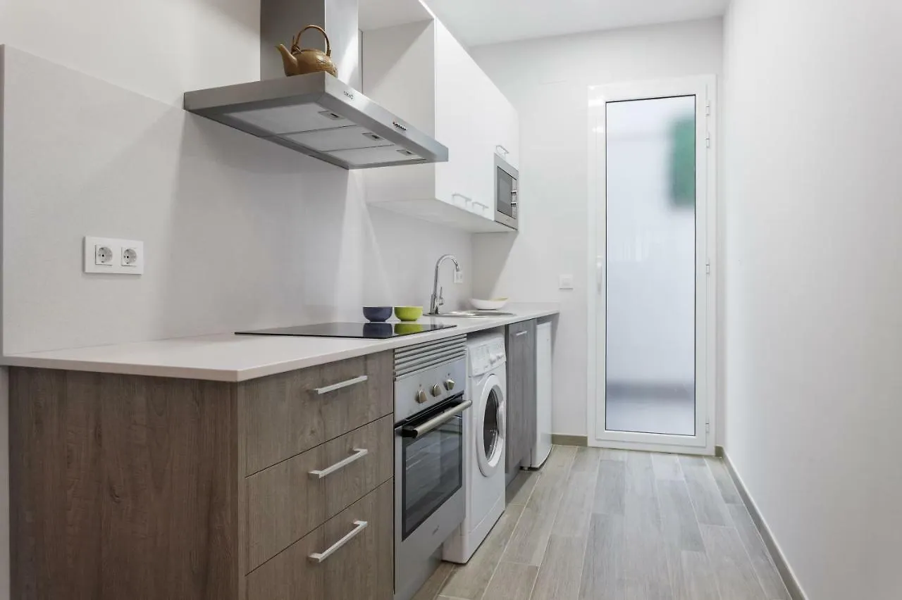 Beautiful Apartment 20 Minutes From City Center L’Hospitalet de Llobregat